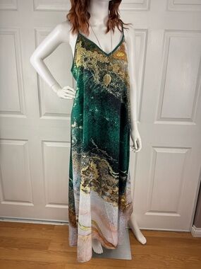 Source Unknown Green and Gold Marble-Print Slip Maxi Dress